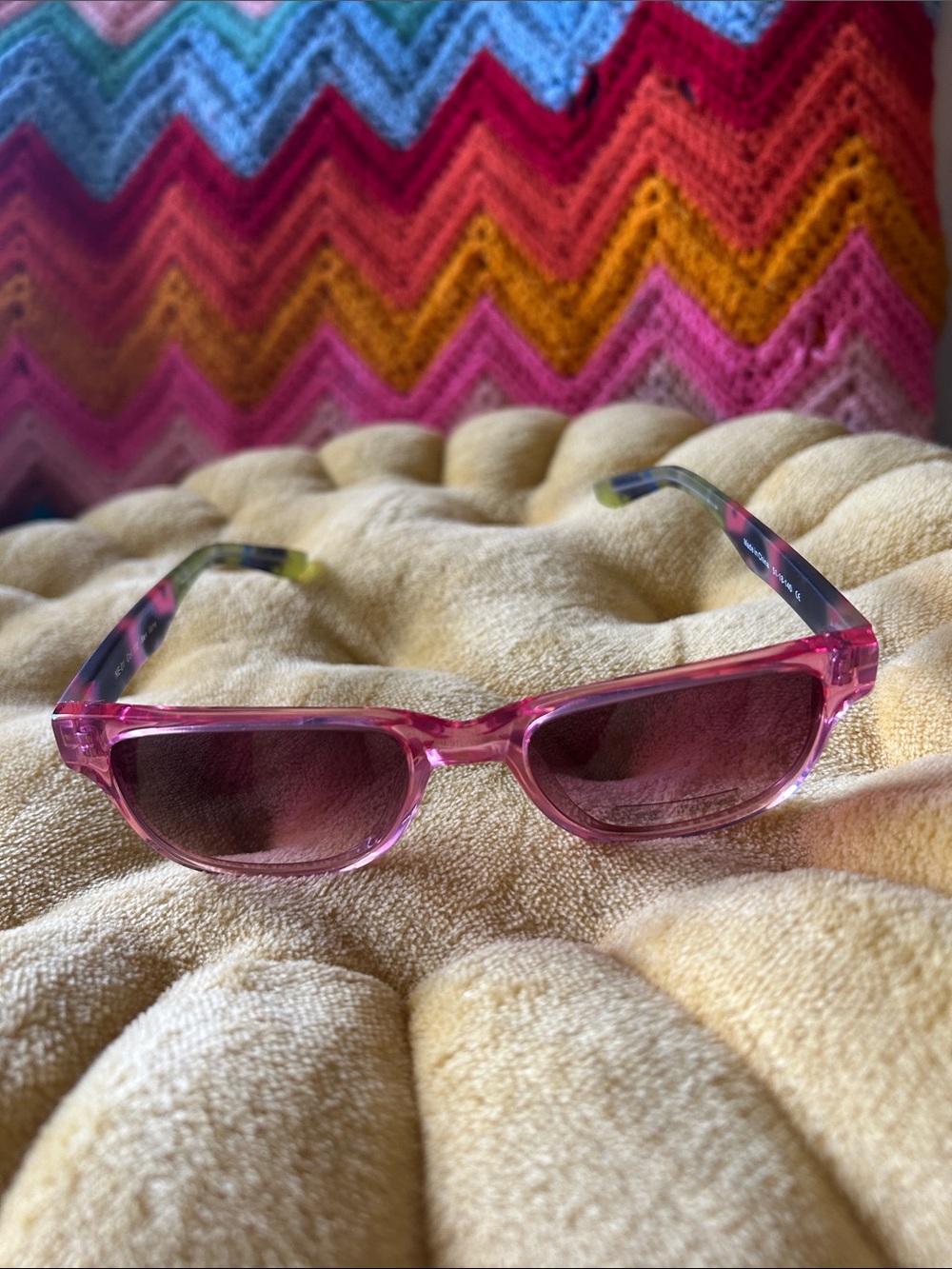 New Wave 
Pink sunglasses for girls
